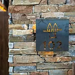 Sylvia & Luxury Lejlighedshotel 4*