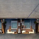 Sylvia & Luxury 里托楚伦
