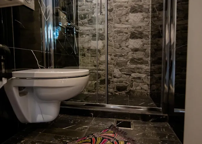 Sylvia & Luxury Suites, Panel Hospitality Homes & Litochoro