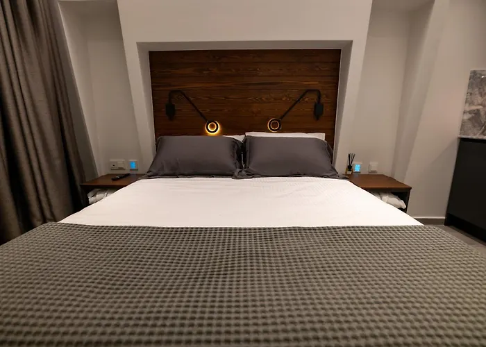 Sylvia & Luxury Suites, Panel Hospitality Homes & 4* Litochoro