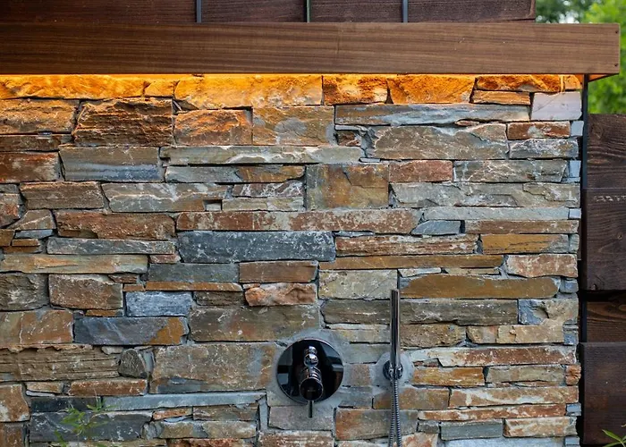 Sylvia & Luxury Suites, Panel Hospitality Homes &