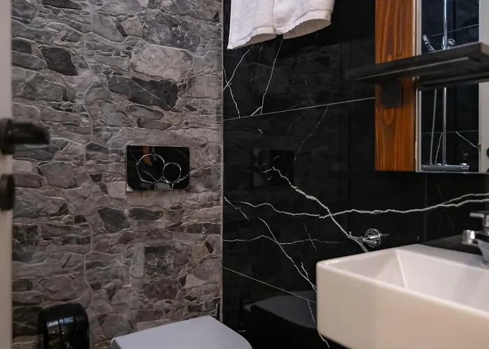 Sylvia & Luxury Suites, Panel Hospitality Homes & 4* Litochoro