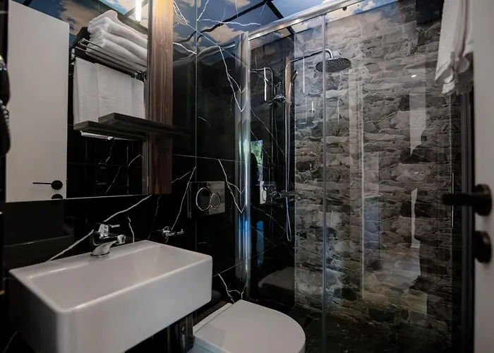 Sylvia & Luxury Suites, Panel Hospitality Homes & Aparthotel