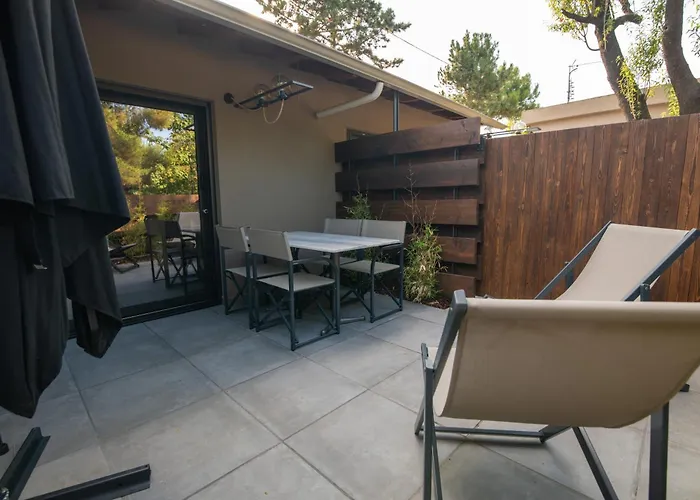 Aparthotel Sylvia & Luxury Suites, Panel Hospitality Homes &