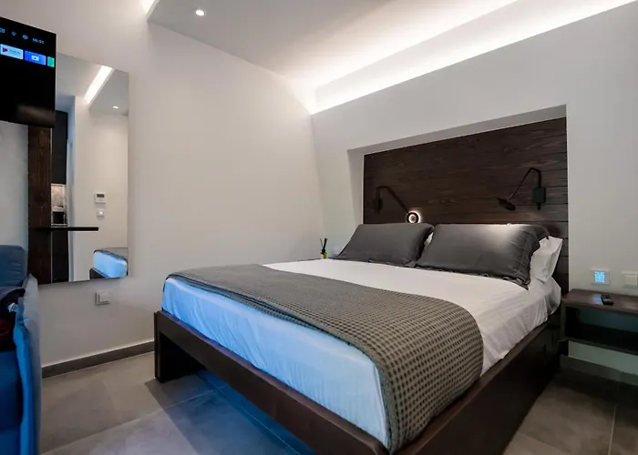 Sylvia & Luxury Suites, Panel Hospitality Homes & 4* Litochoro