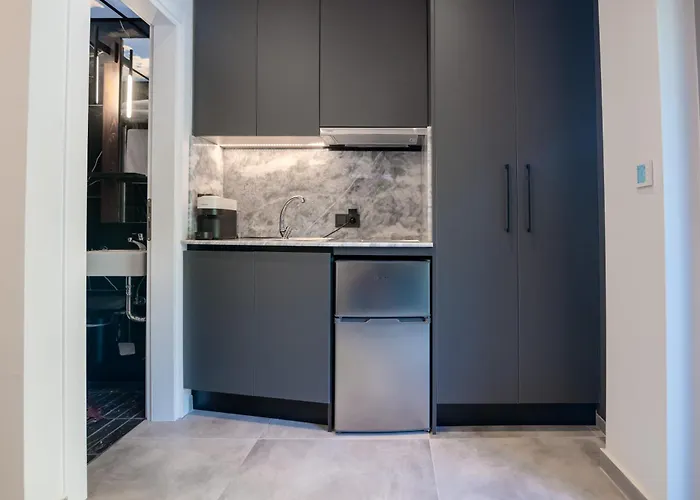 Aparthotel Sylvia & Luxury Suites, Panel Hospitality Homes &