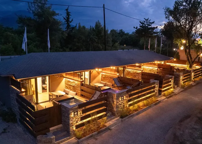 Sylvia & Luxury Suites, Panel Hospitality Homes & Litochoro