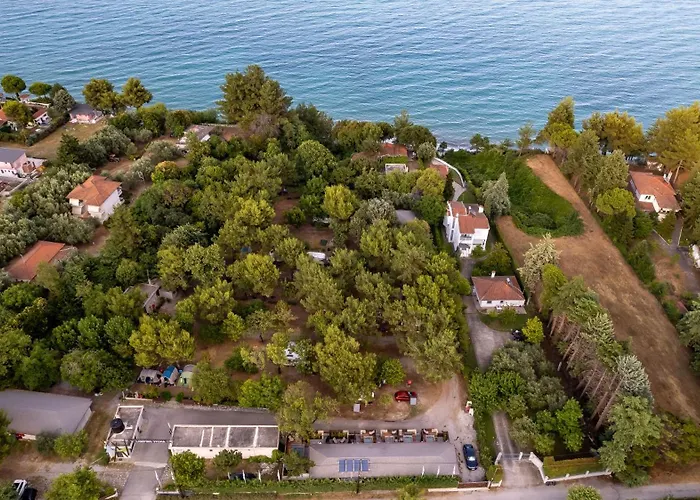 Aparthotel Sylvia & Luxury Suites, Panel Hospitality Homes & Litochoro